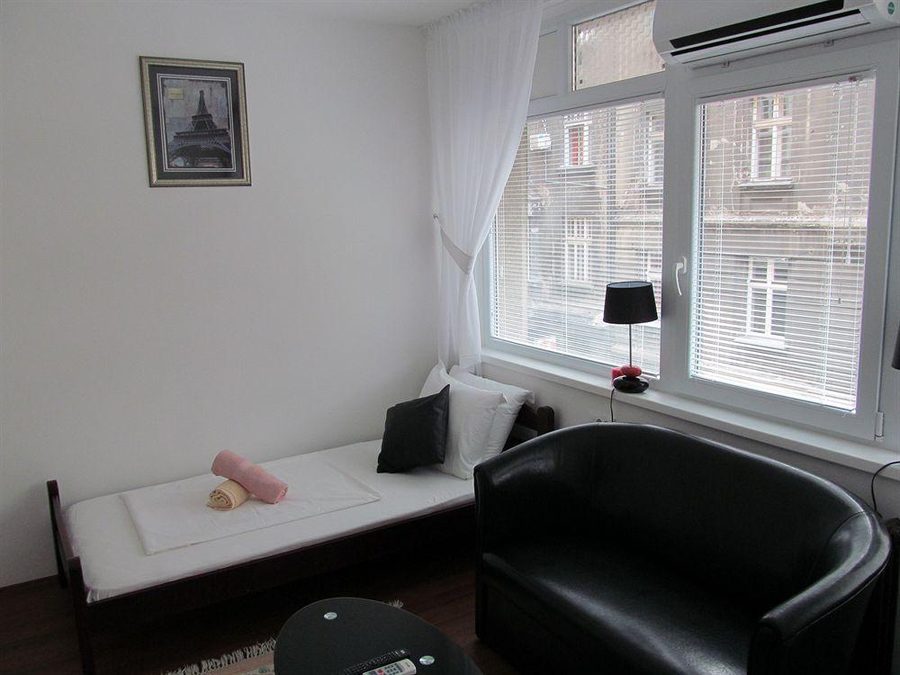 Downtown Apart Hotel Bane Belgrado Buitenkant foto
