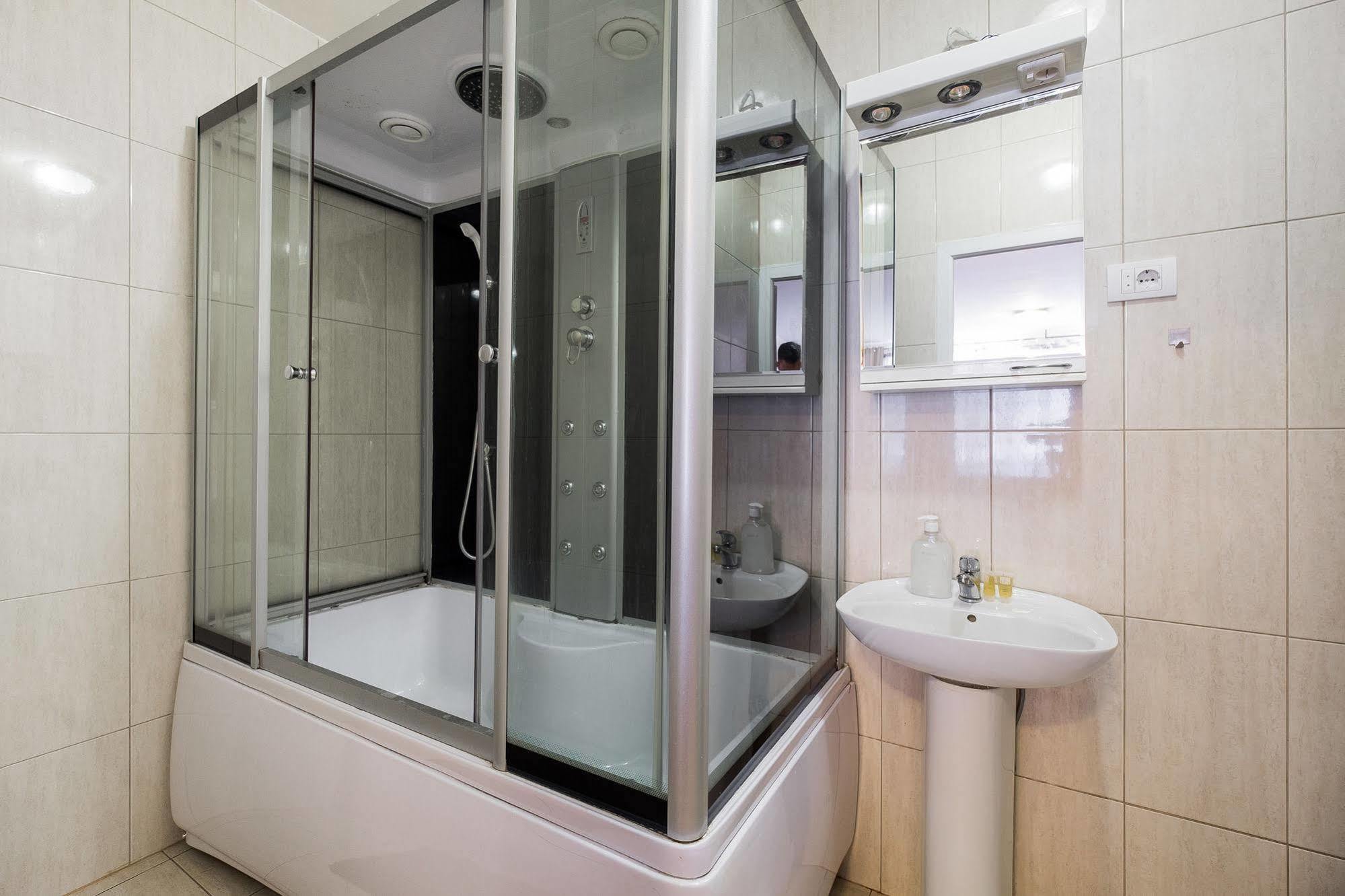 Downtown Apart Hotel Bane Belgrado Buitenkant foto