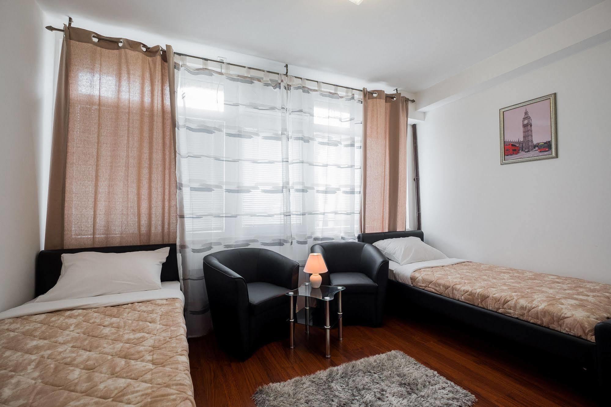 Downtown Apart Hotel Bane Belgrado Buitenkant foto