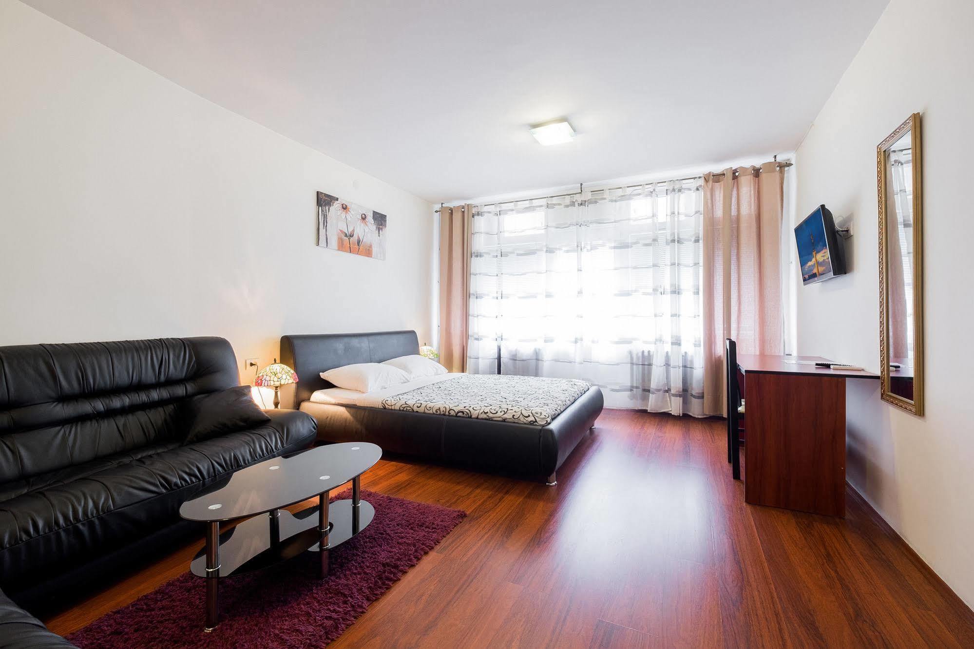Downtown Apart Hotel Bane Belgrado Buitenkant foto