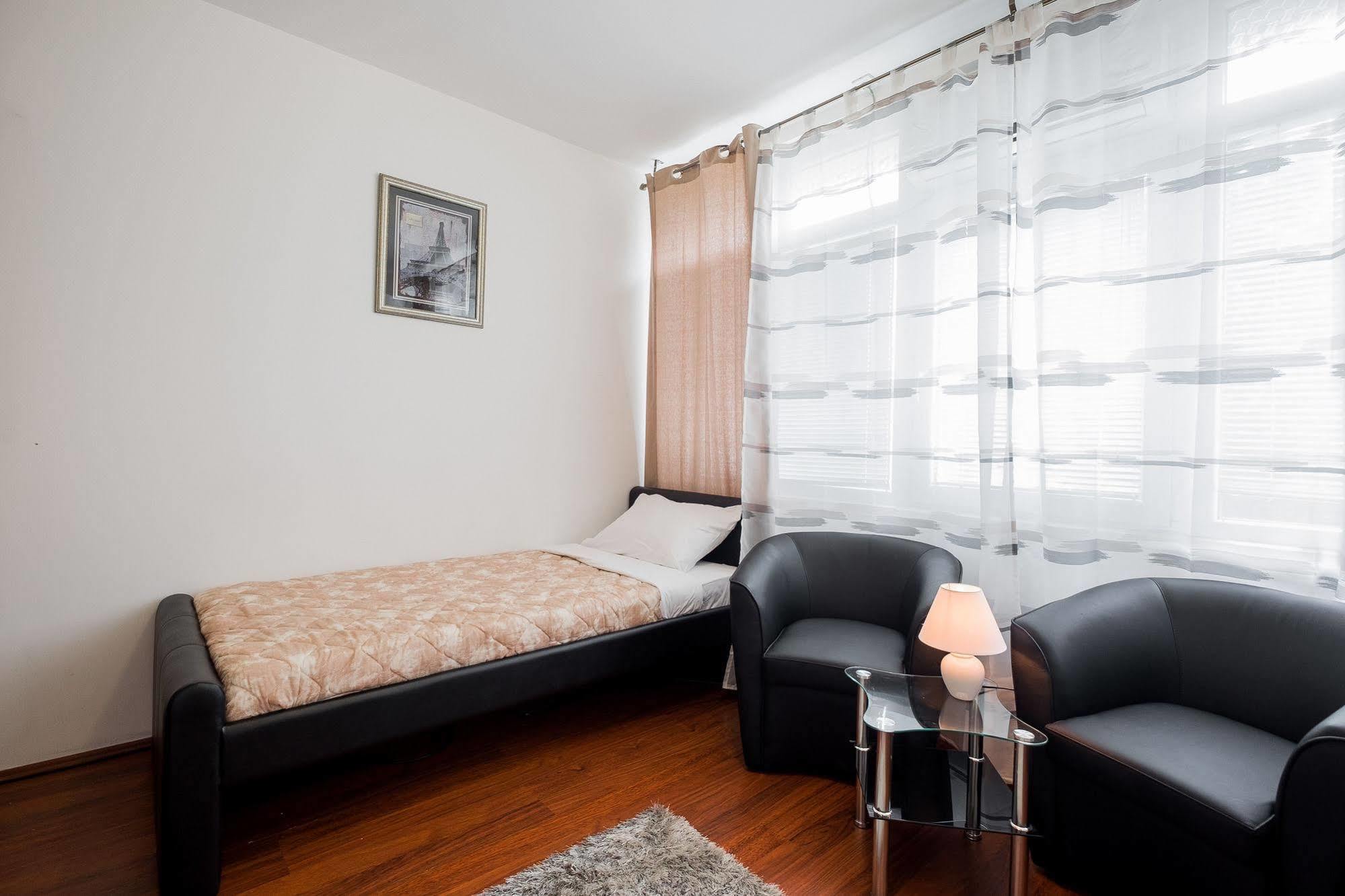 Downtown Apart Hotel Bane Belgrado Buitenkant foto