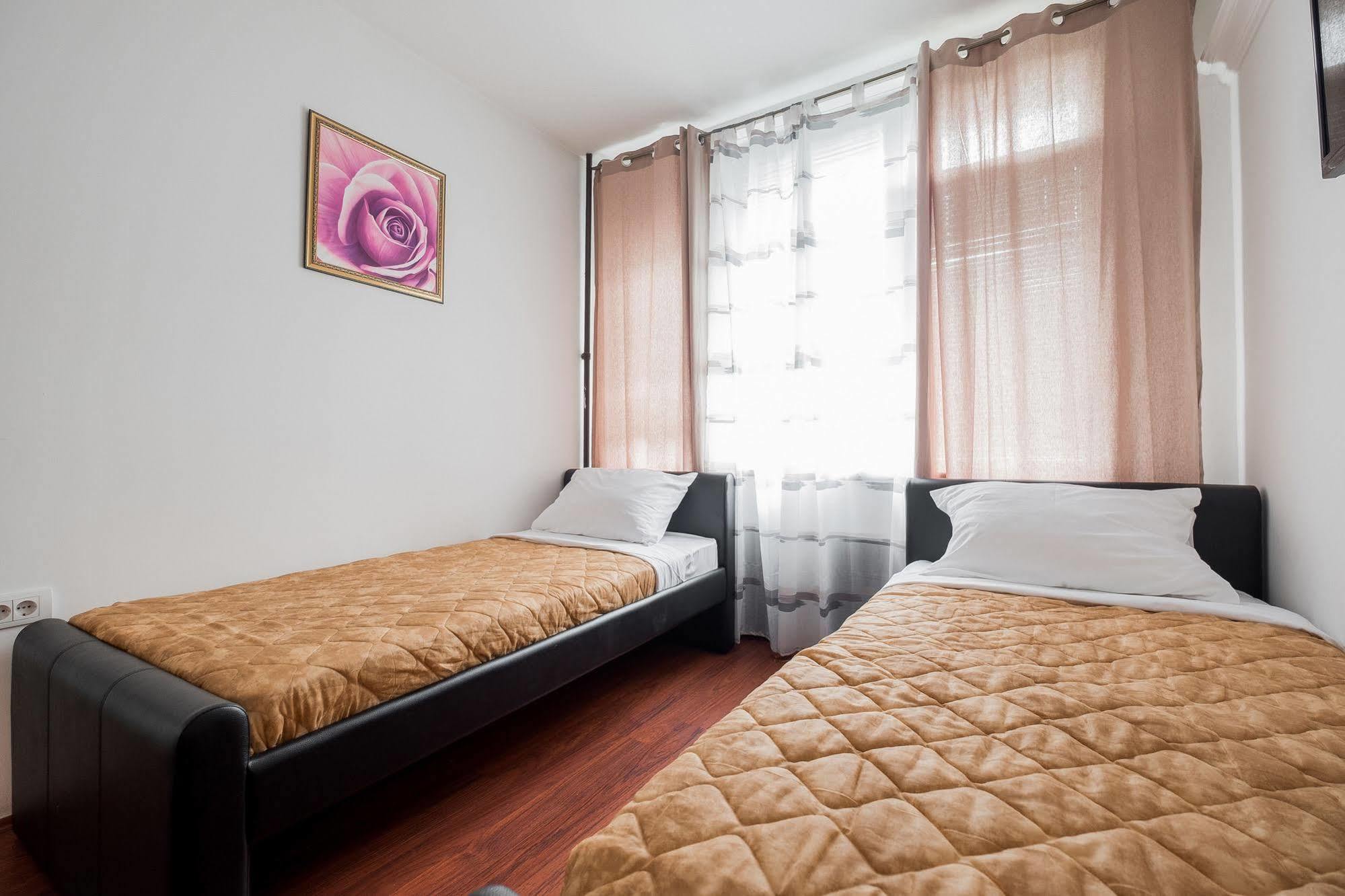 Downtown Apart Hotel Bane Belgrado Buitenkant foto