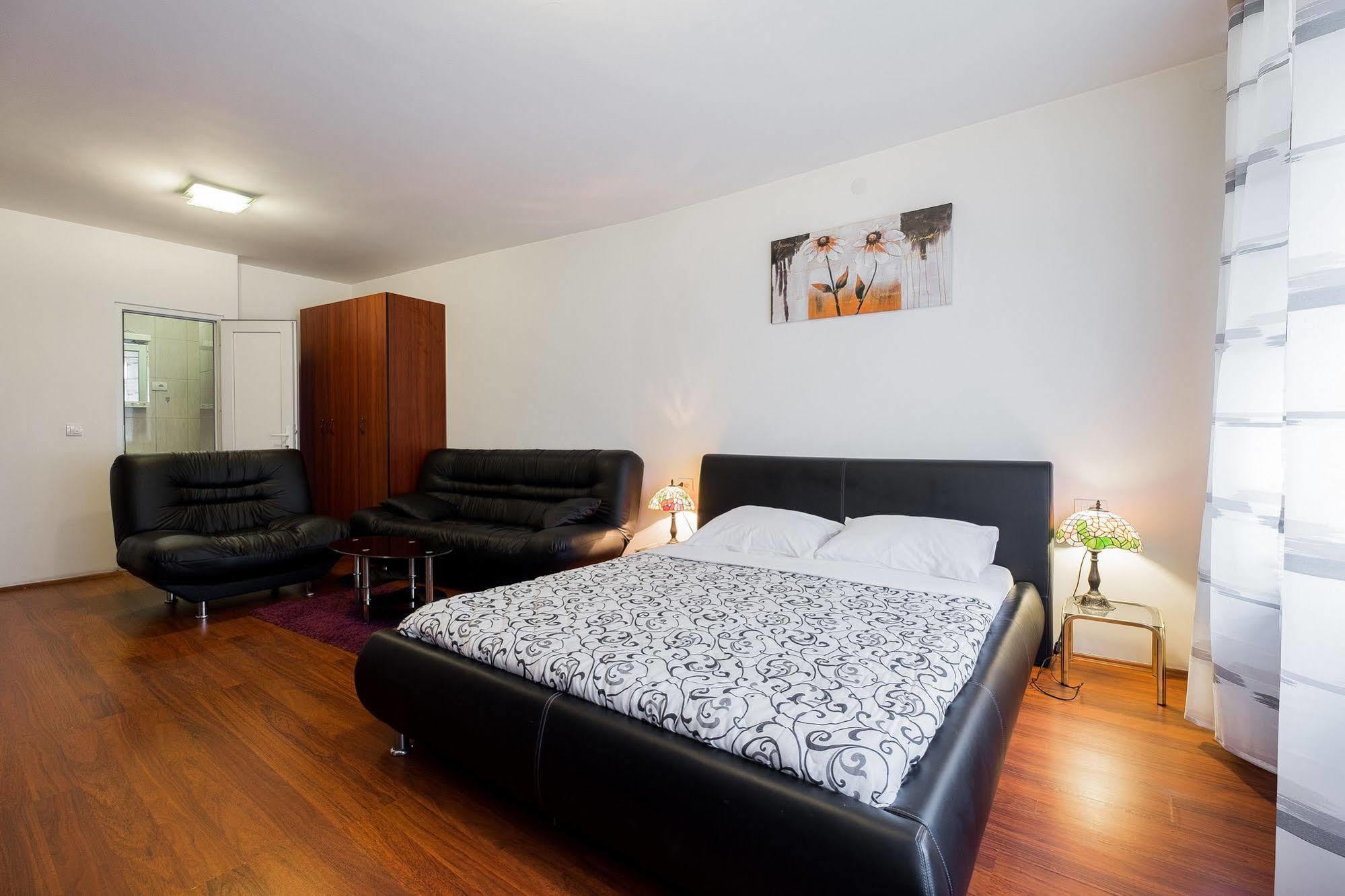 Downtown Apart Hotel Bane Belgrado Buitenkant foto